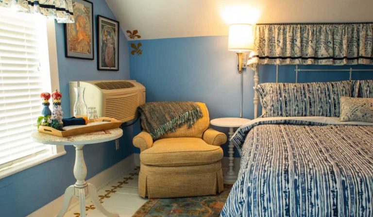 Stay Safe & Safe Distance at the Glen Arbor Bed & Breakfast and Cottages