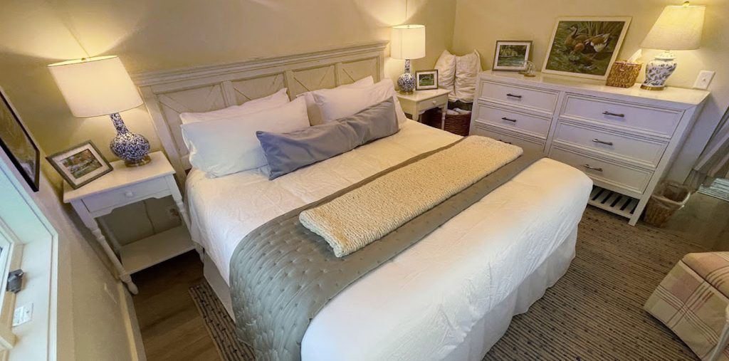 Crystal River Suite - Bed and Breakfast Room at Glen Arbor