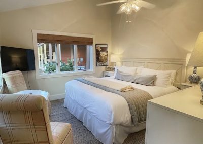 Crystal River Suite - Bed and Breakfast Room at Glen Arbor