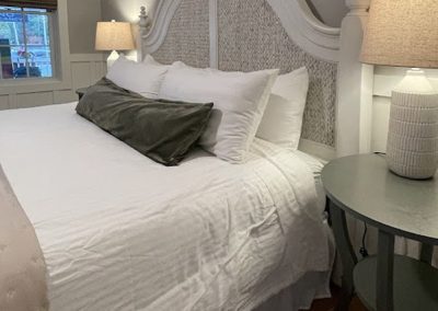 Piping Plover Suite - Bed and Breakfast Room at Glen Arbor