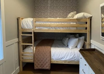 Piping Plover Suite - Bed and Breakfast Room at Glen Arbor