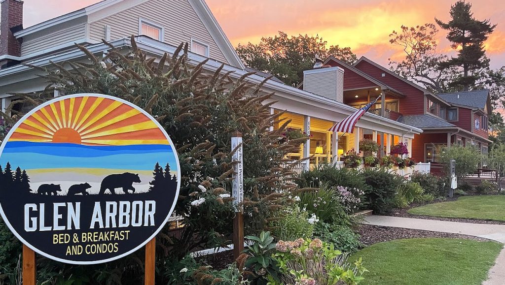 Glen Arbor Bed & Breakfast and Condos