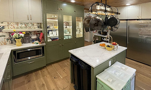 kitchen-area-amenities Glen Arbor Bed & Breakfast Kitchen area
